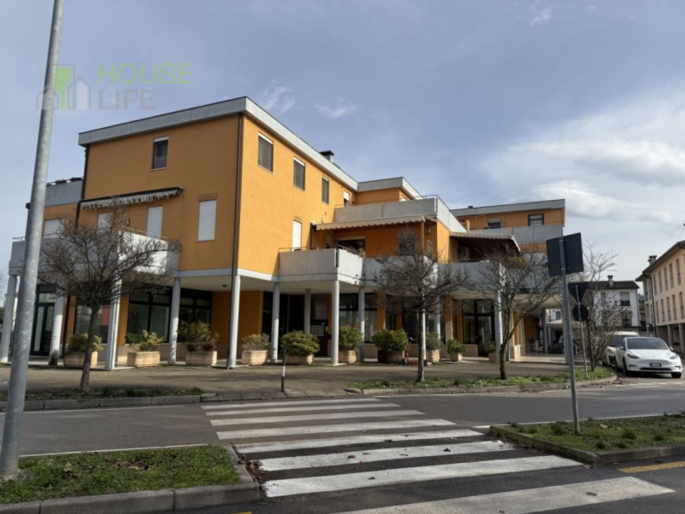 Erhvervsejendom i Vicenza, Vicenza - foto 1