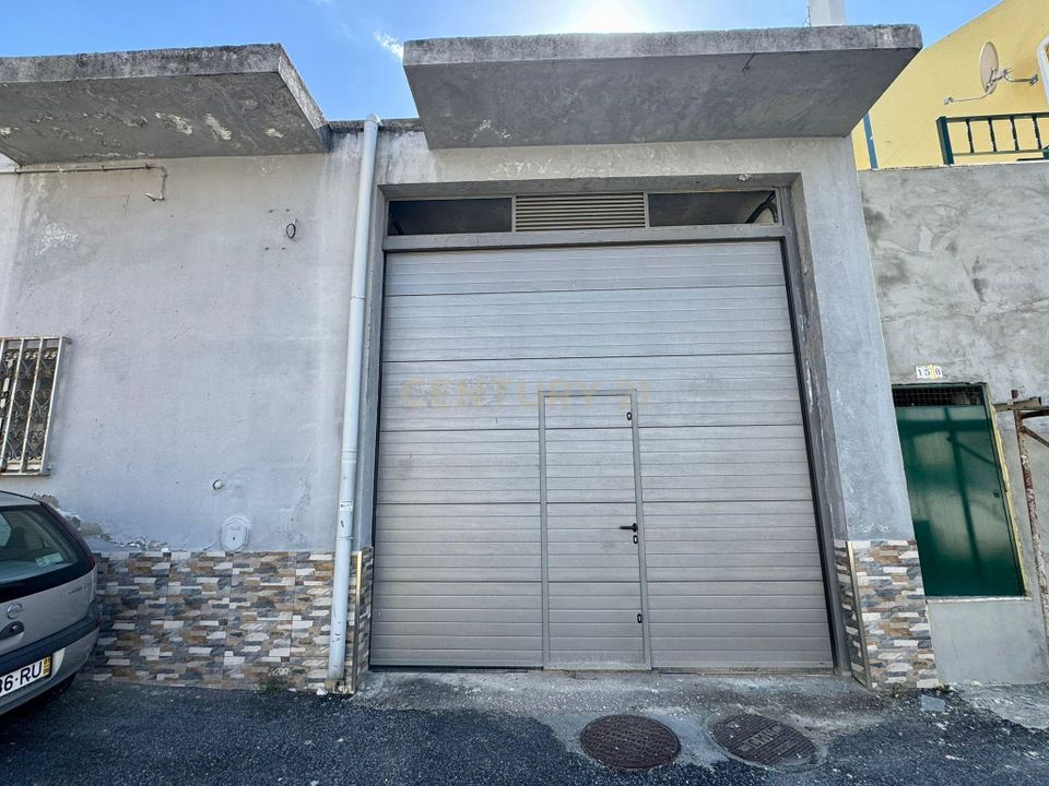 Erhvervsejendom i Camarate, Lisbon - foto 2