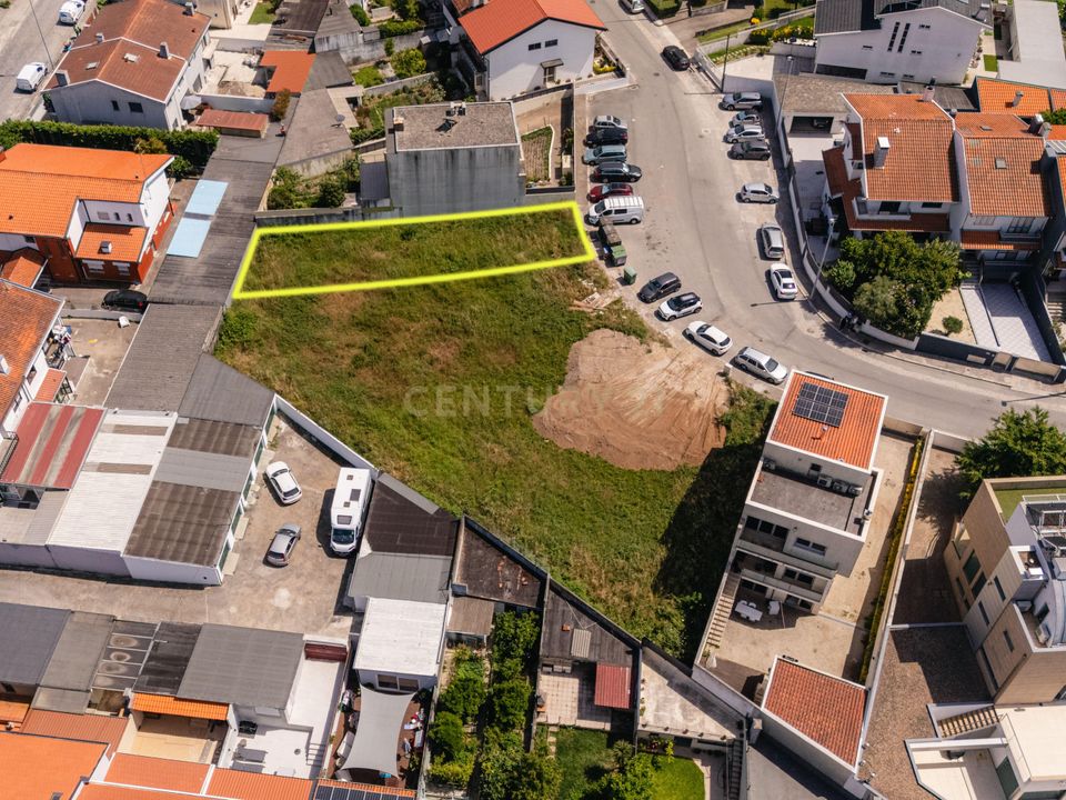Helårsgrund i Santiago de Custoias, Porto - foto 3