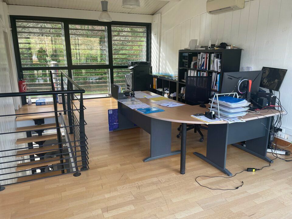 Propiedad comercial en Saint-Martin-des-Champs, Finistere - foto 2