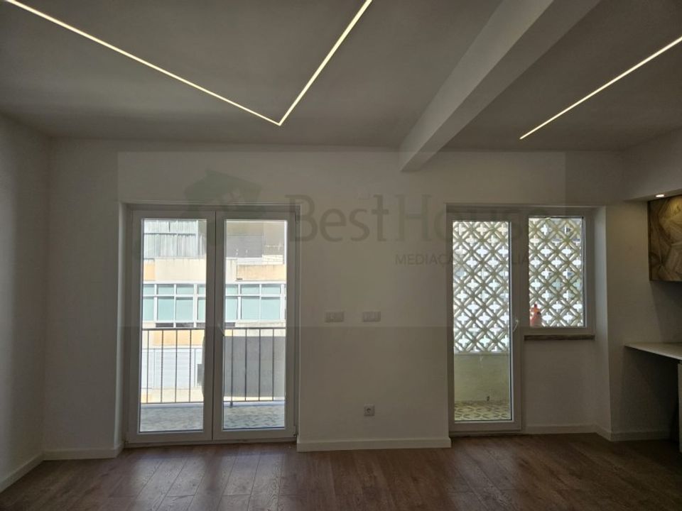 Lejlighed i Amadora, Lisbon - foto 2