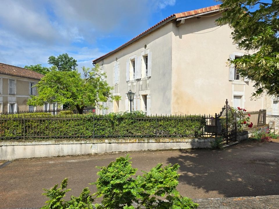 Landsbyhus i Condeon, Charente - foto 1
