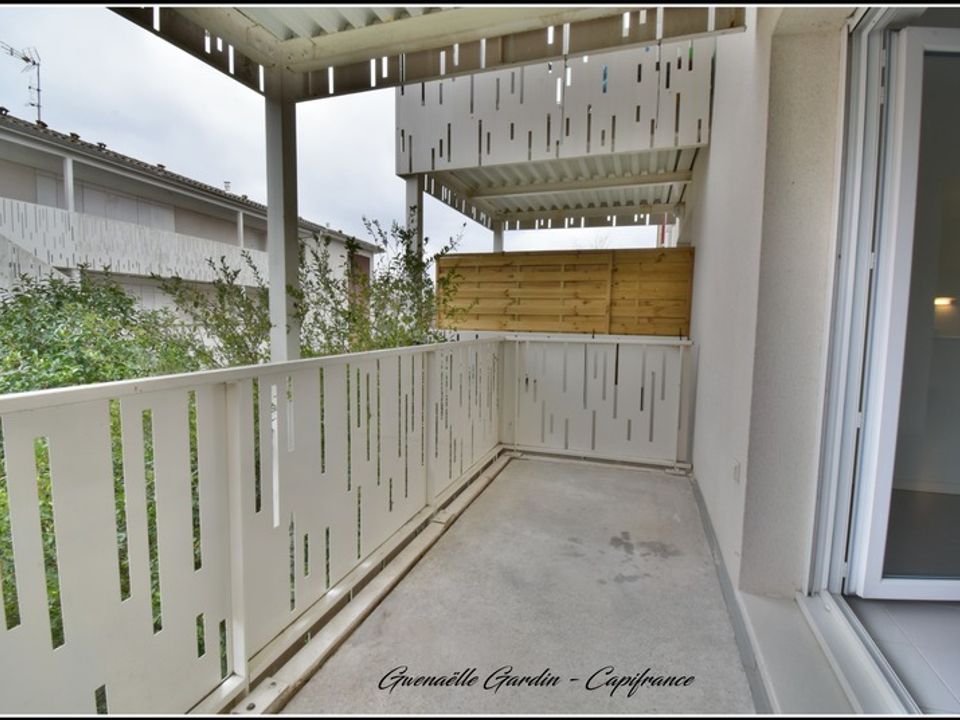 Lejlighed i Saint-Medard-en-Jalles, Gironde - foto 1