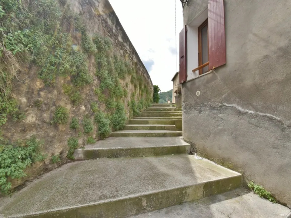 Byhus i Digne-les-Bains, Alpes-de-Haute-Provence - foto 2