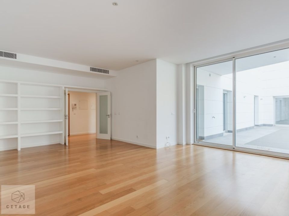 Apartament a Alges, Lisbon - foto 2