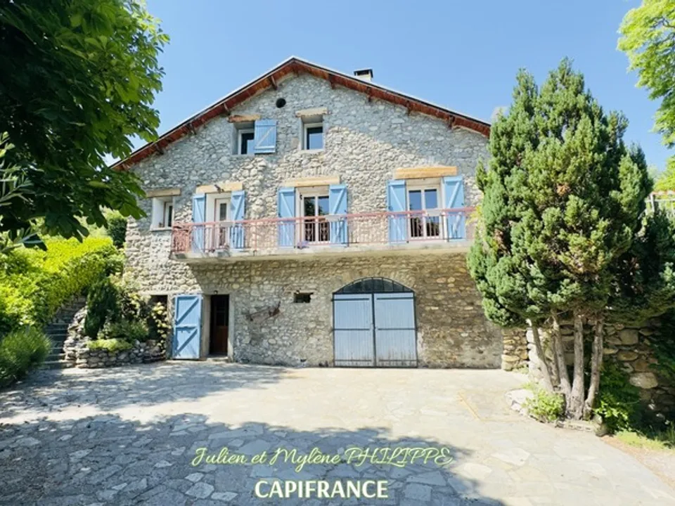 Villa in Jarjayes, Hautes-Alpes - foto 1