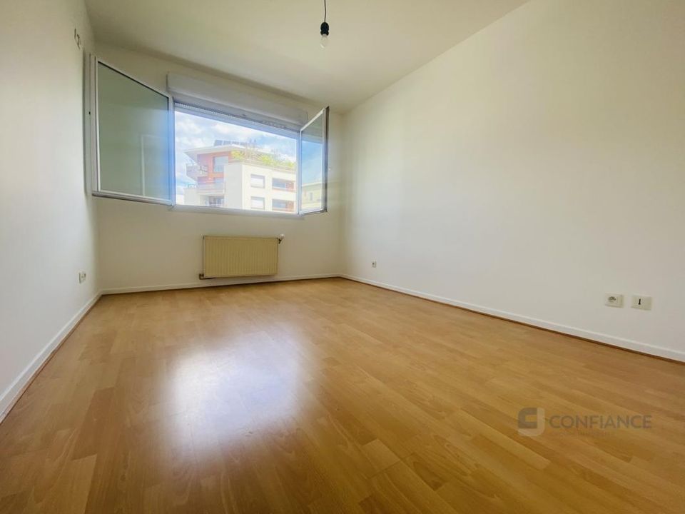 Lejlighed i Villeurbanne, Rhone - foto 5