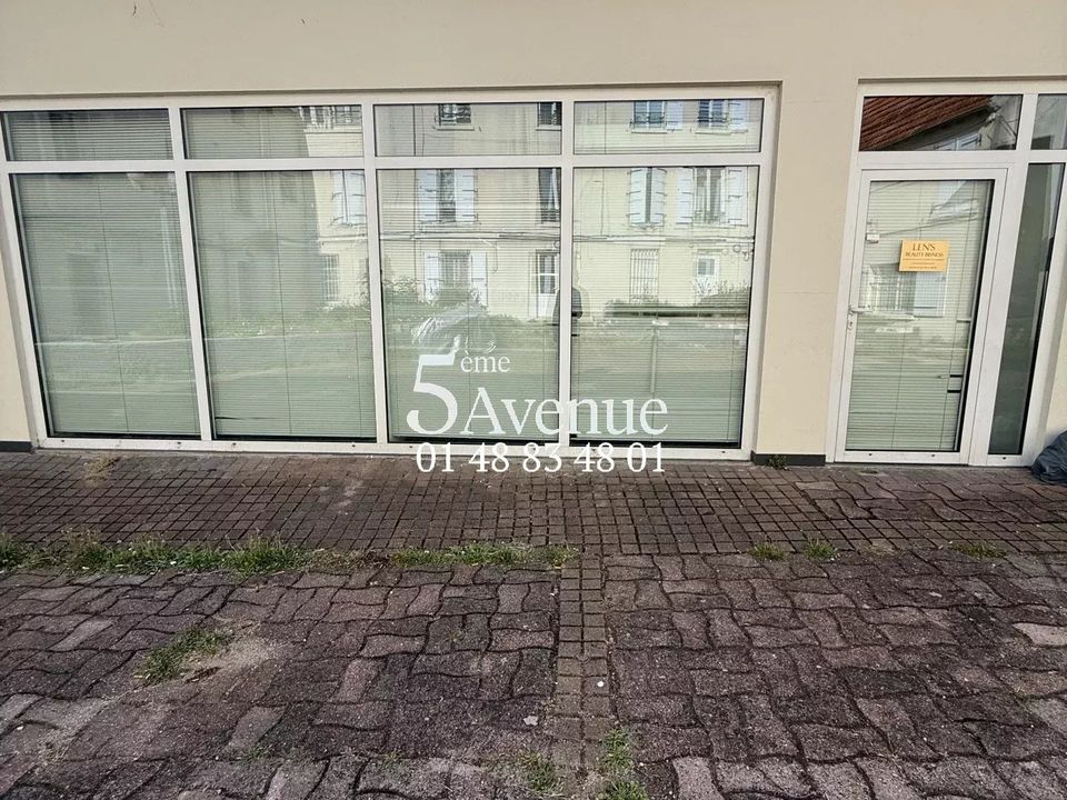Erhvervsejendom i Champigny-sur-Marne, Val-de-Marne - foto 1