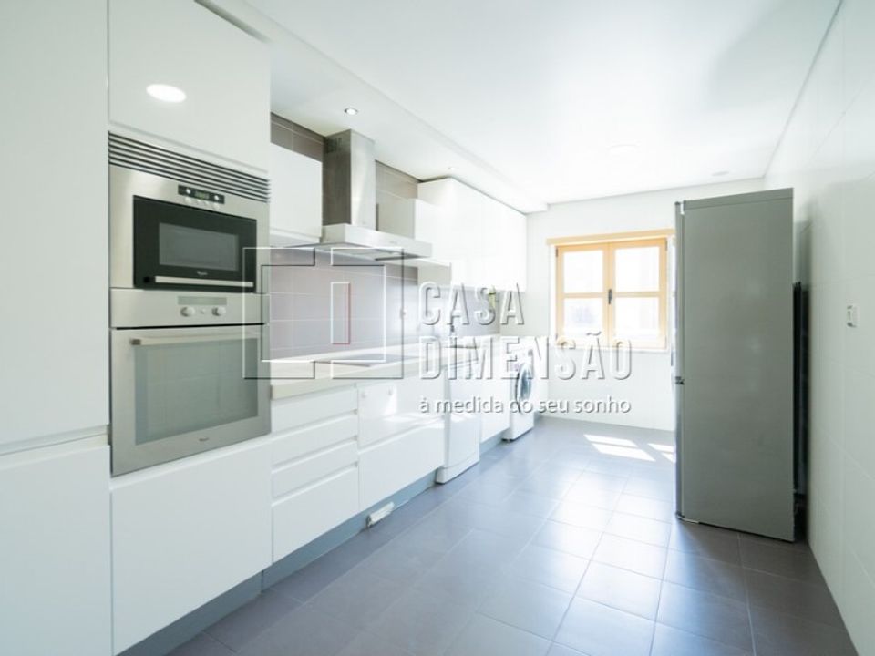 Appartement in Carnaxide, Lisbon - foto 1