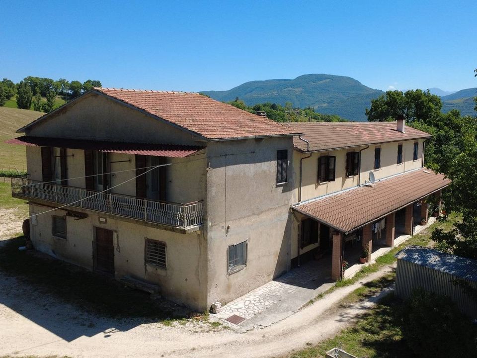 Landejendom i Cerreto di Spoleto, Perugia - foto 3