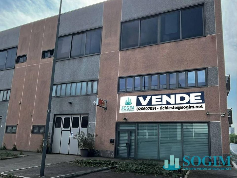 Erhvervsejendom i Corsico, Milan - foto 1