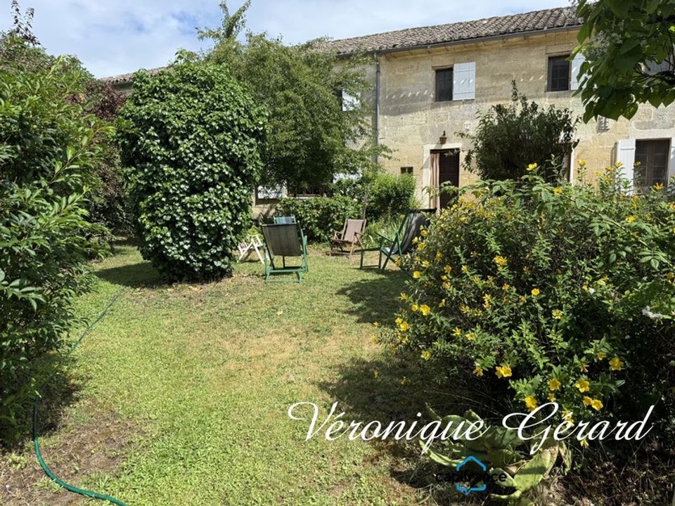 Landejendom i Saint-Médard-de-Guizières, Gironde - foto 1