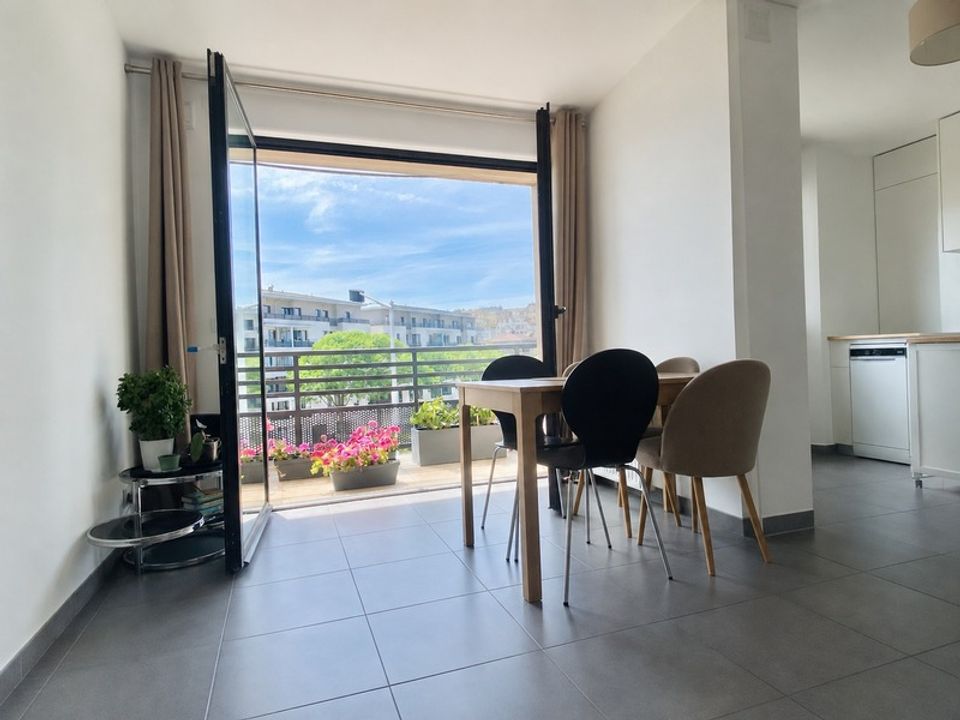 Lejlighed i Nanterre, Hauts-de-Seine - foto 1
