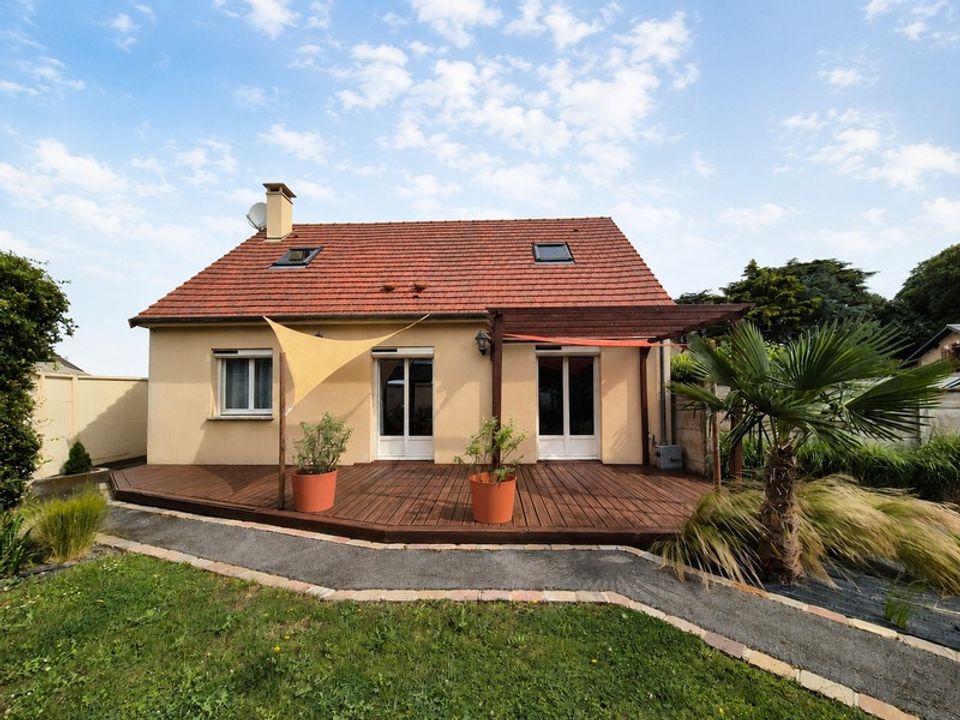 Villa a Auneau-Bleury-Saint-Symphorien, Eure-et-Loir - foto 1
