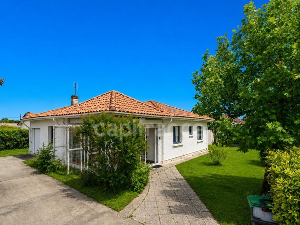 Villa i Ambares-et-Lagrave, Gironde - foto 1