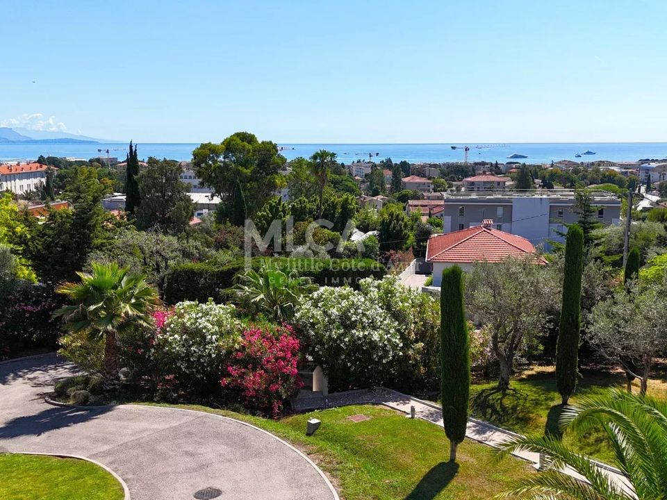 Lejlighed i Antibes, Alpes-Maritimes - foto 1