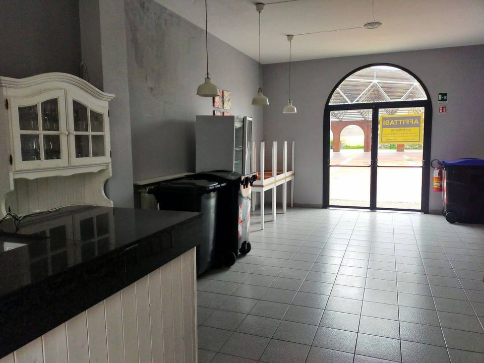 L'establiment comercial a Vecchiano, Pisa - foto 2