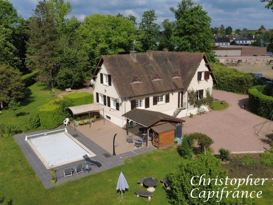 Villa a Dompierre-sur-Besbre, Allier - foto 1