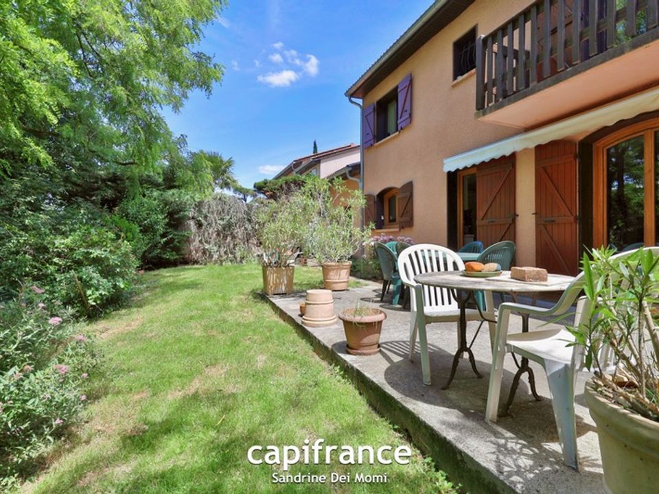 Villa i Francheville, Rhone - foto 1