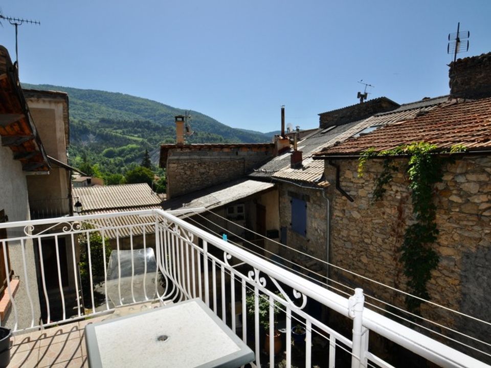 Hus på landet i Meailles, Alpes-de-Haute-Provence - foto 5
