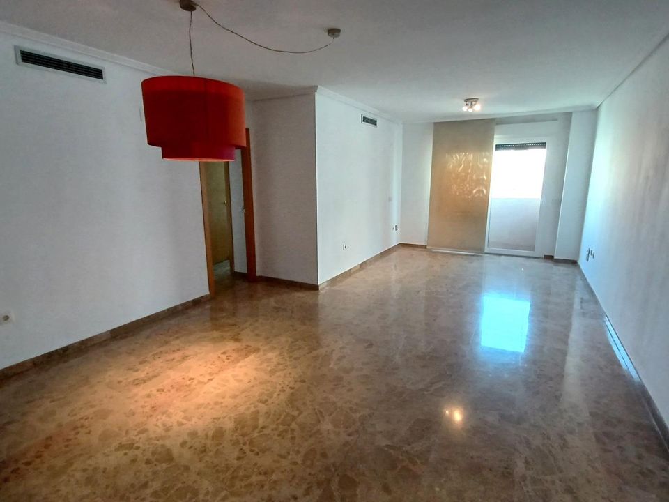 Apartment in Valencia, Valencia - photo 1
