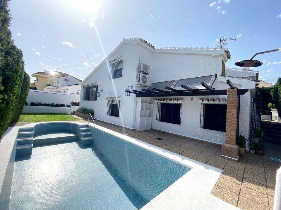 Villa a Fuengirola, Malaga - foto 1