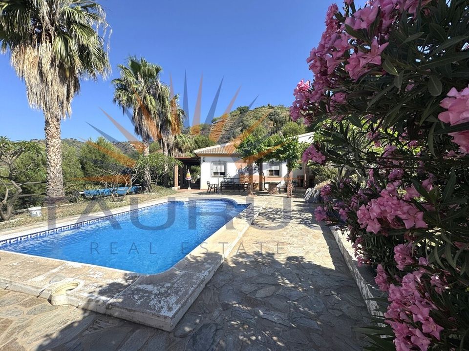 Villa i Sayalonga, Malaga - foto 1