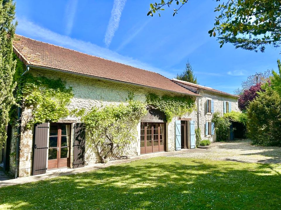 Villa i Bouteilles-Saint-Sebastien, Dordogne - foto 1