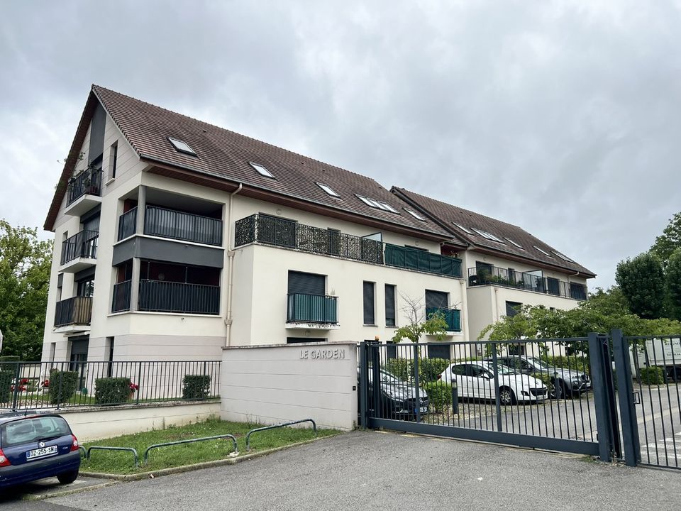 Apartamento en Saint-Cheron, Essonne - foto 1