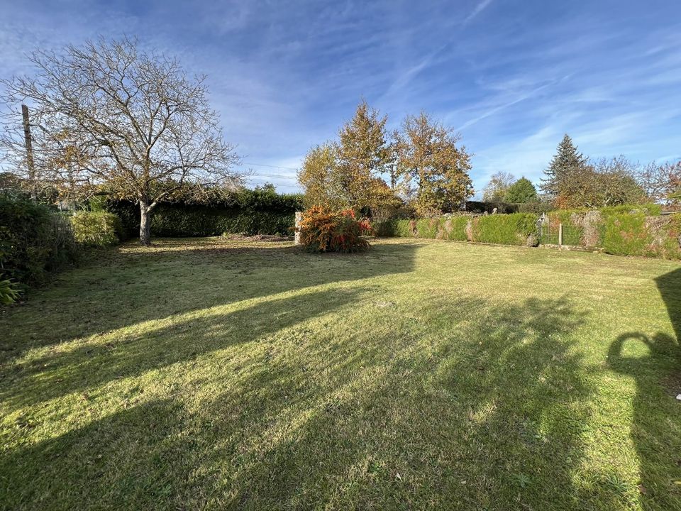 Helårsgrund i Saint-Cheron, Essonne - foto 1