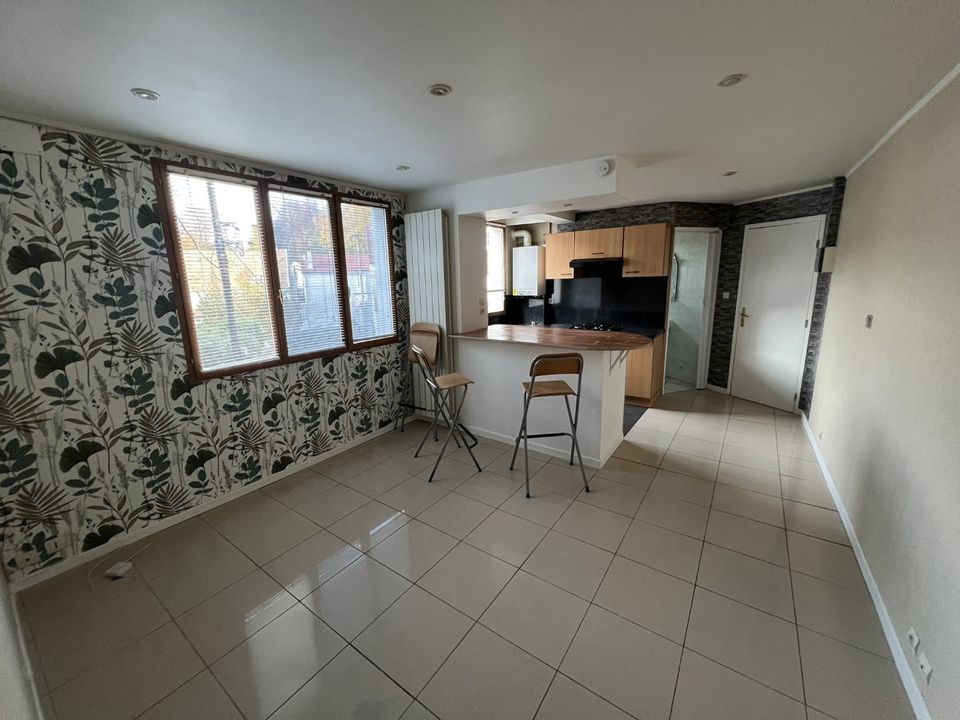 Lejlighed i Bruyères-le-Châtel, Essonne - foto 2