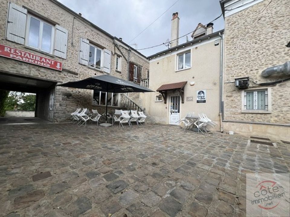 Erhvervsejendom i Dourdan, Essonne - foto 1