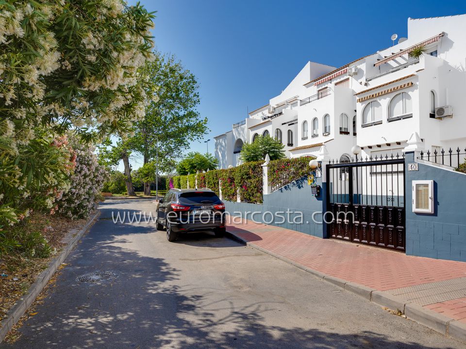 Bungalow in Torrevieja, Alicante - photo 5