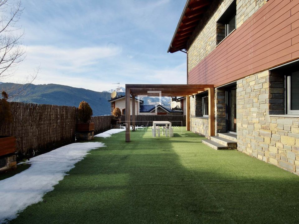 Villa in La Massana, Andorra - foto 1