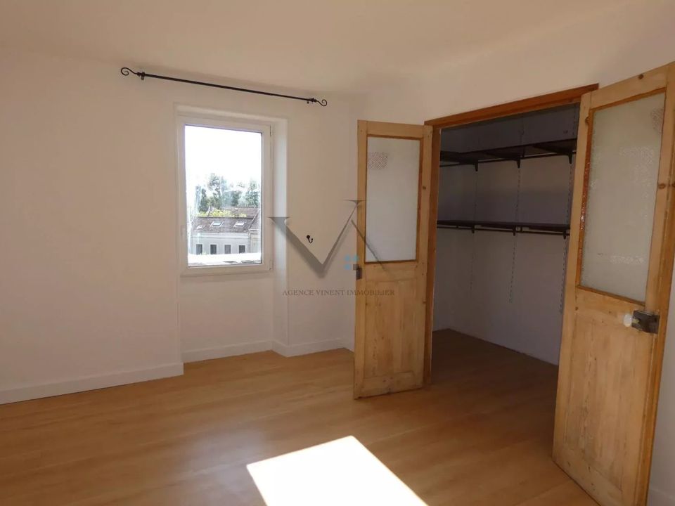 Apartment in Montelimar, Drome - photo 5