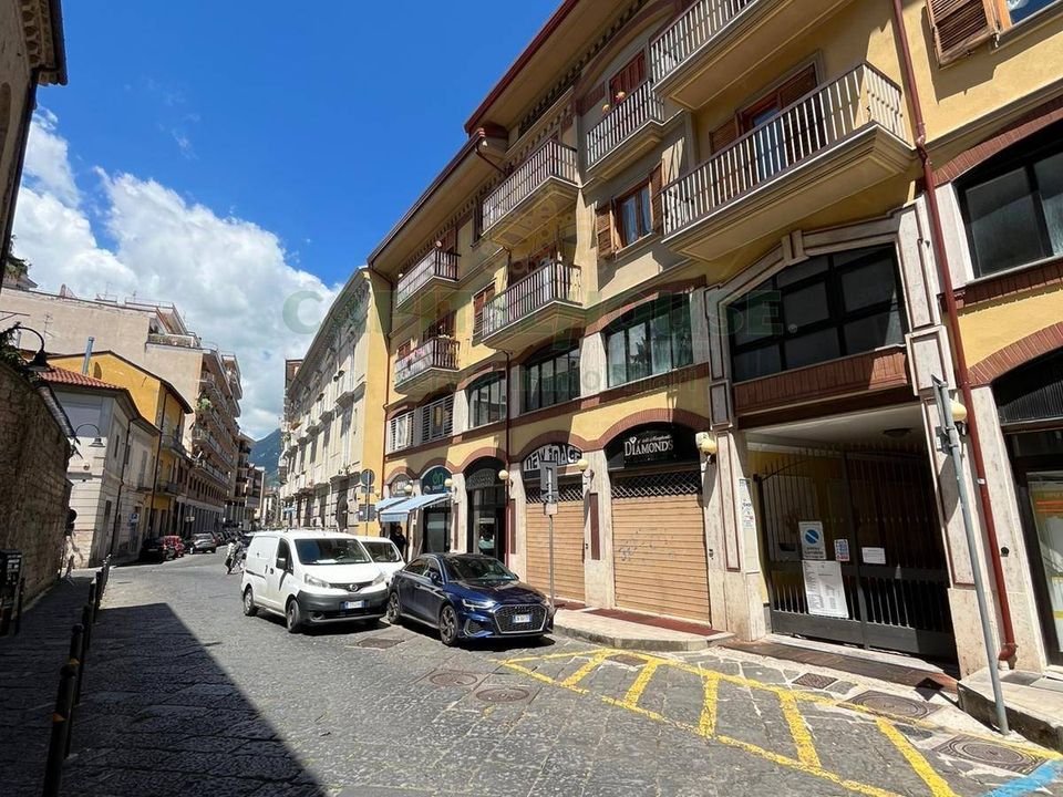 Parkeringsplads i Avellino city, Avellino - foto 1