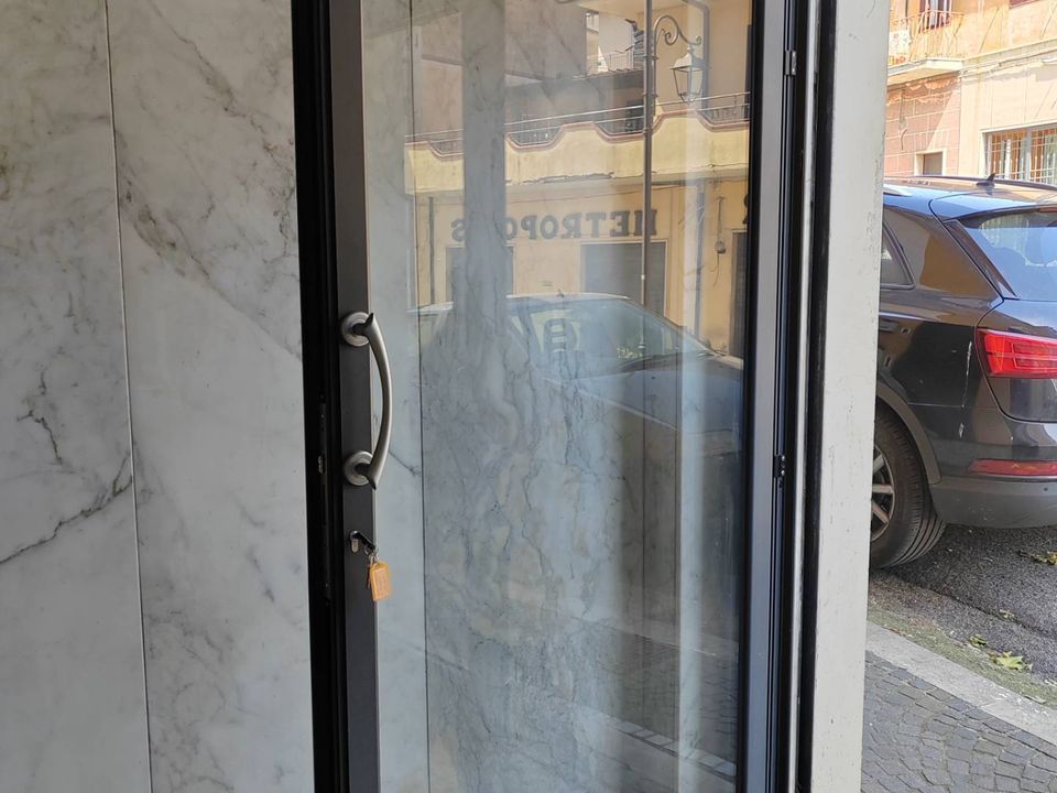 Erhvervsejendom i Ceccano, Frosinone - foto 5