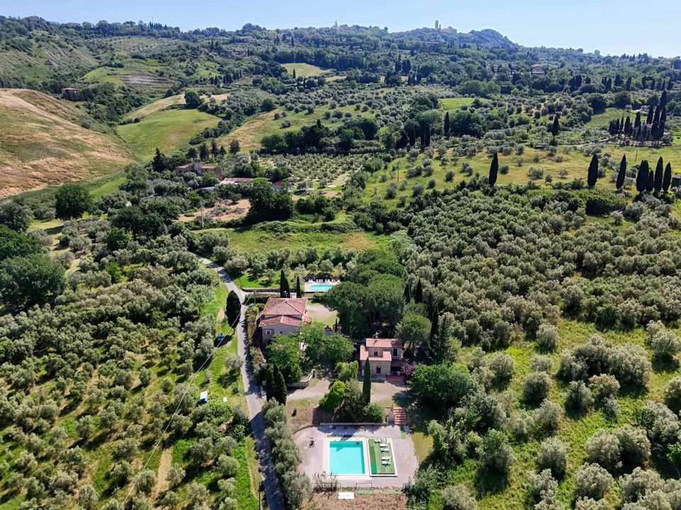 Gårdshus i Volterra, Pisa - bilde 1