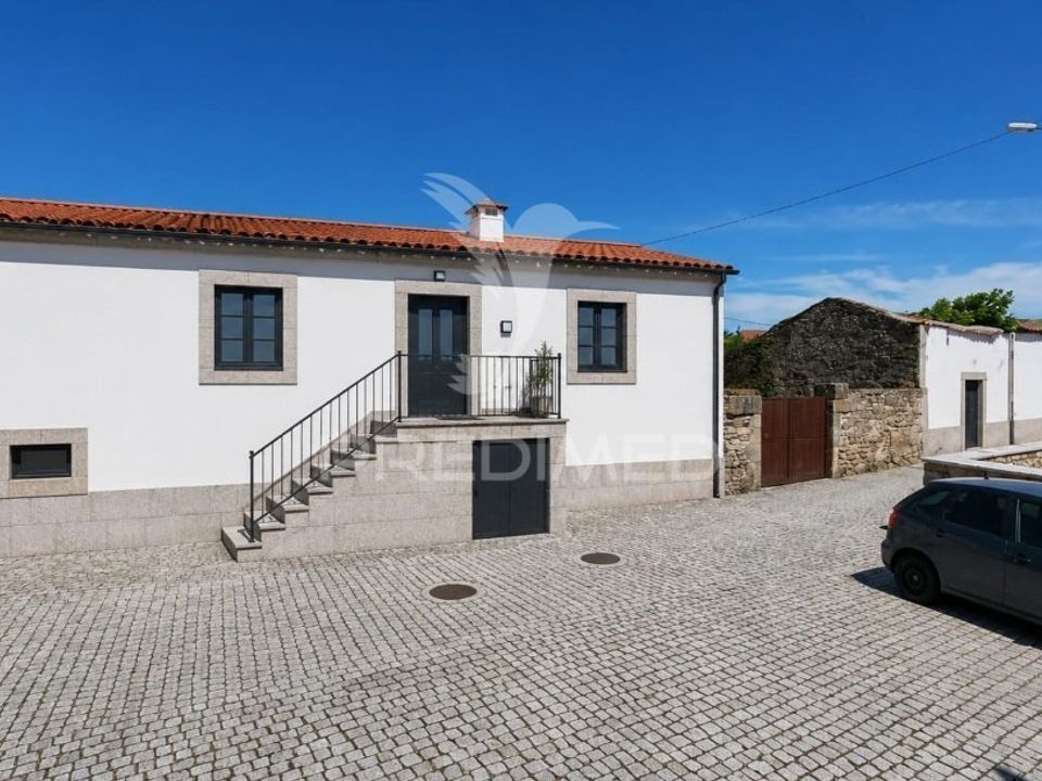 Byhus i Almeida, Guarda - foto 1