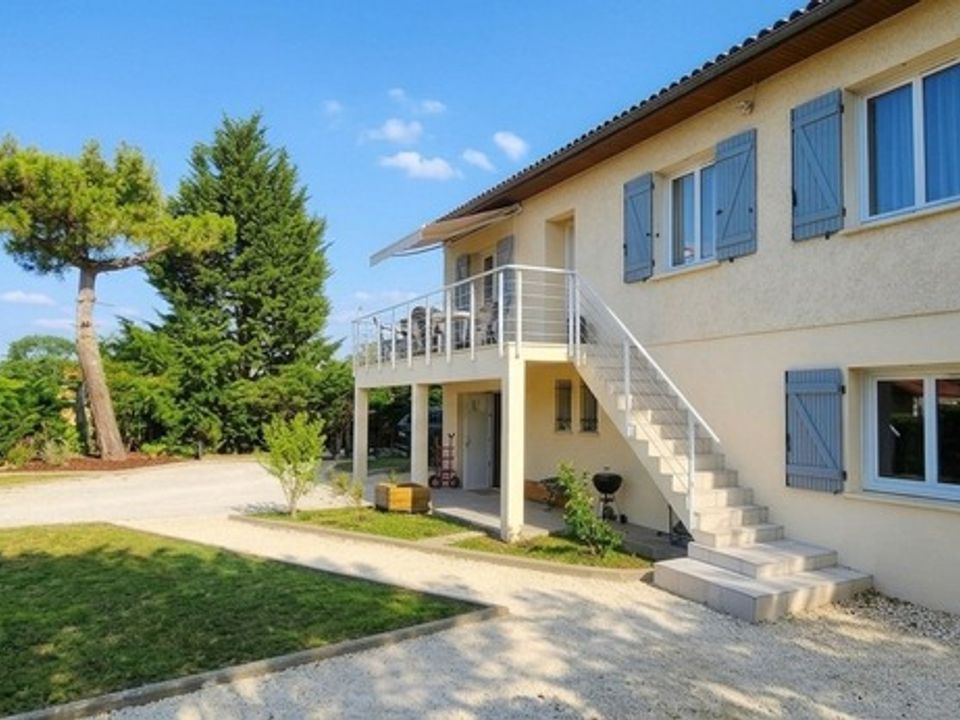 Villa en Blanquefort, Gironde - foto 1