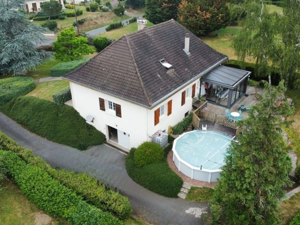 Bungalow i Cheniers, Creuse - foto 1