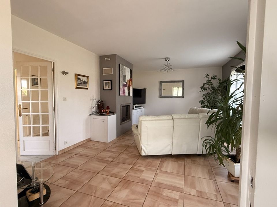 Bungalow i Cheniers, Creuse - foto 2