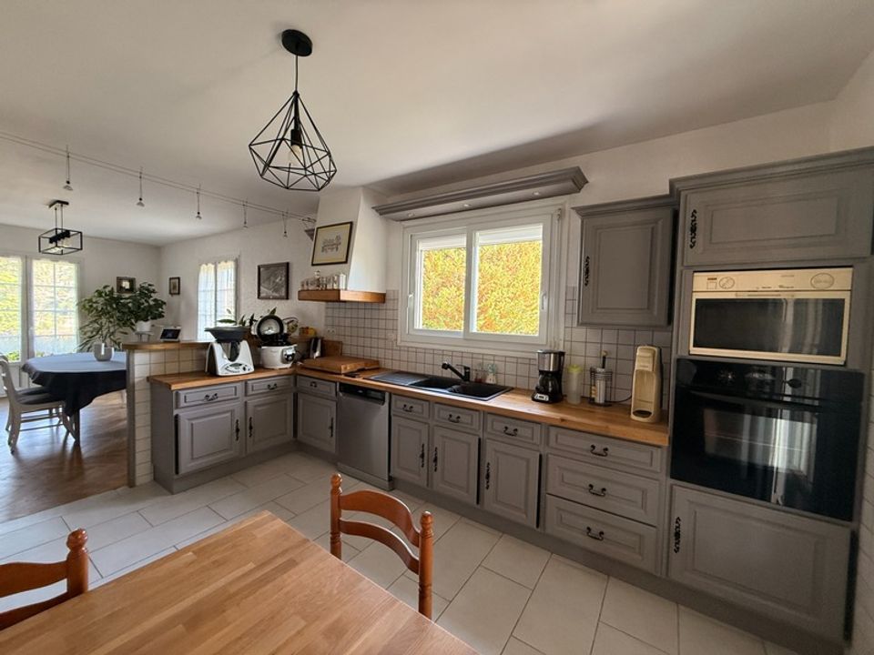 Bungalow i Cheniers, Creuse - foto 5