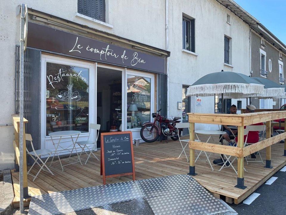L'establiment comercial a Chateauponsac, Haute-Vienne - foto 1