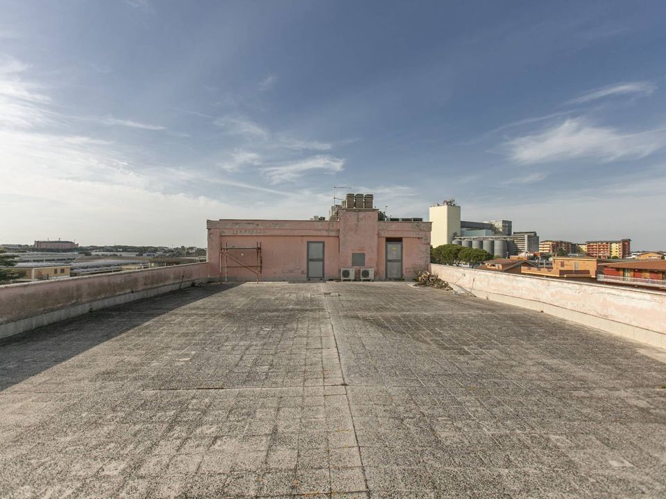 L'establiment comercial a Pomezia, Rome - foto 4