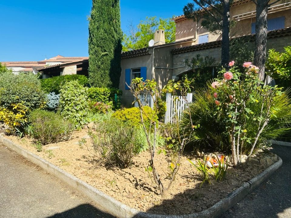 Lejlighed i Greoux-les-Bains, Alpes-de-Haute-Provence - foto 1