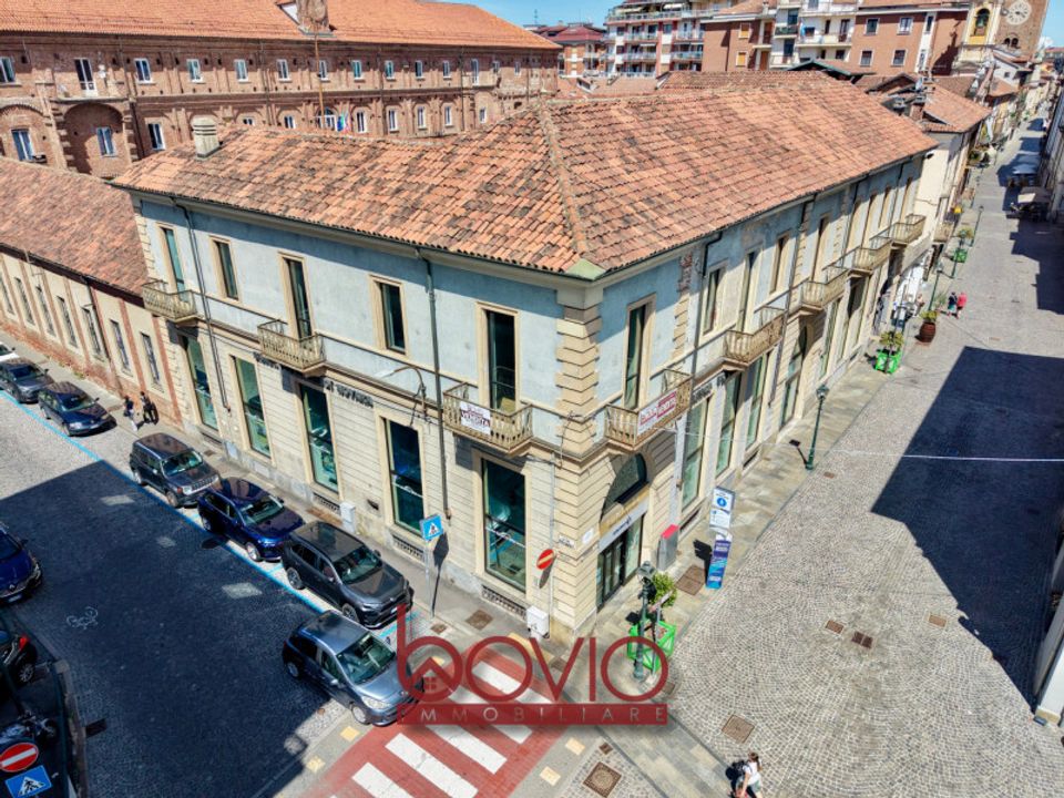 Erhvervsejendom i Chivasso, Turin - foto 4
