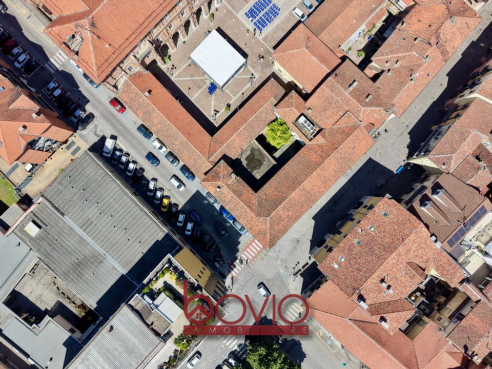 Erhvervsejendom i Chivasso, Turin - foto 5
