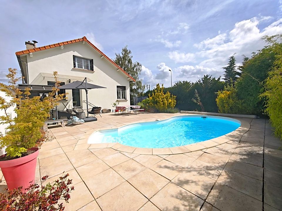 Villa i Riom, Puy-de-Dome - foto 4