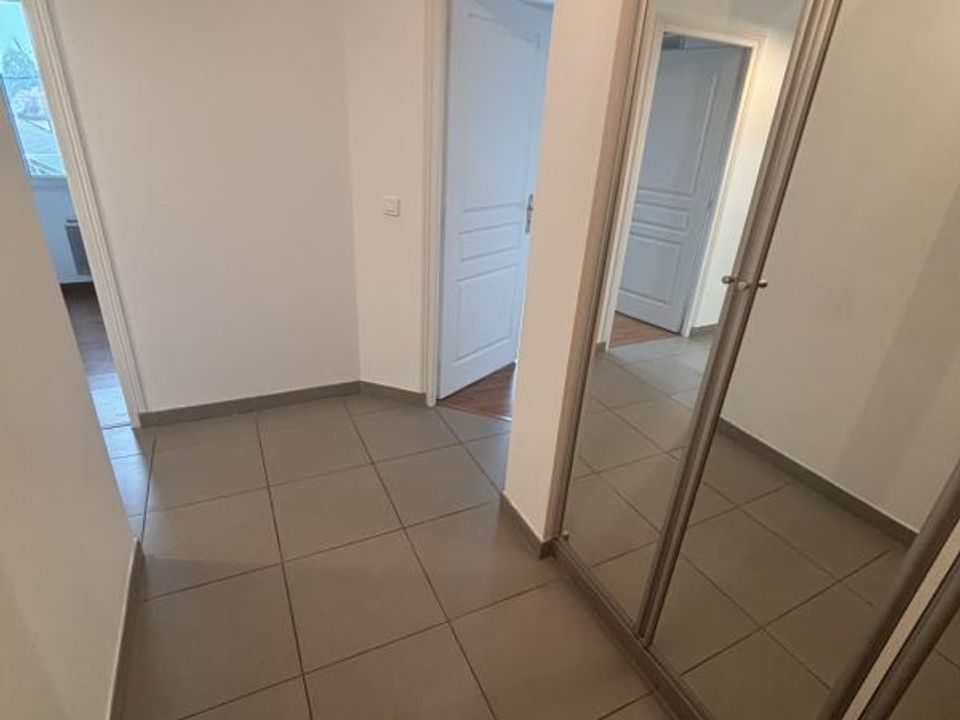 Lejlighed i Sainte-Geneviève-des-Bois, Essonne - foto 2